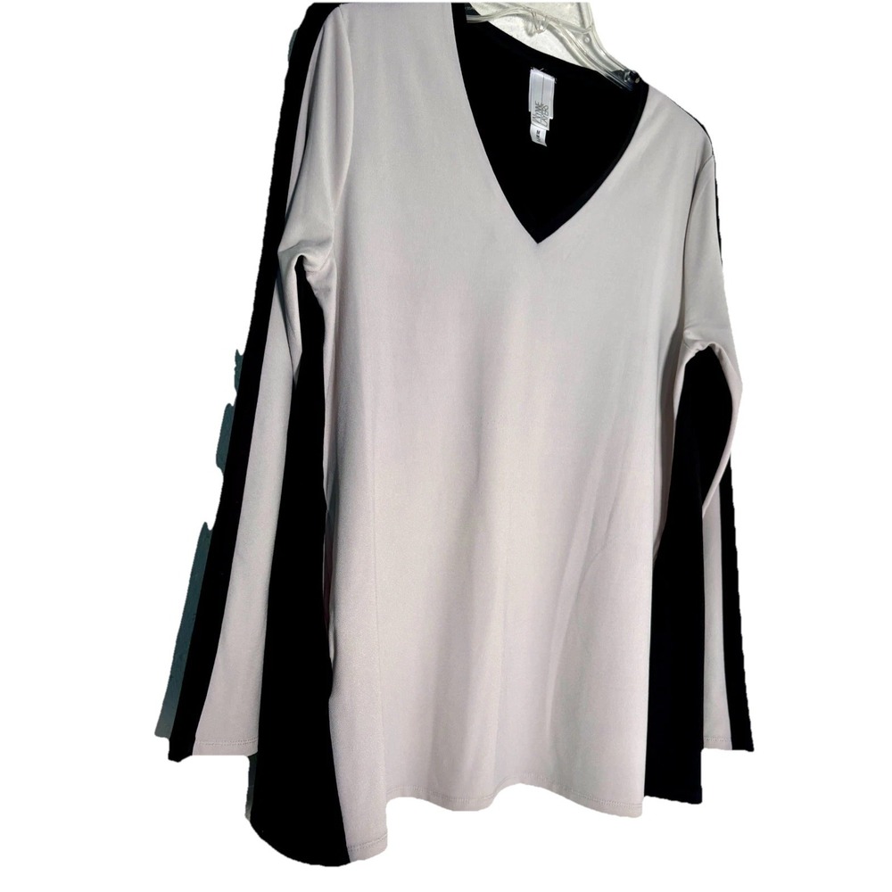 Winne Layers Women Butterfly Tee LS Pockets Black Gray Color Block M Mod Retro